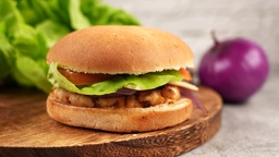 CHICKEN BURGER