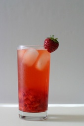 STRAWBERRY FRUIT TEA